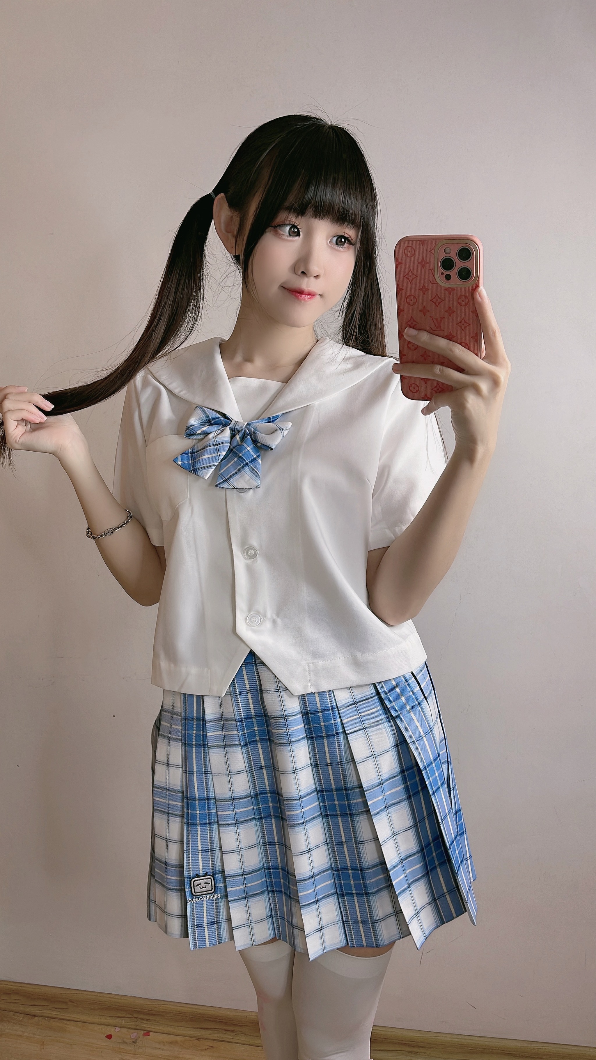 图片[1]-miko酱ww – NO.042  自拍系列 mikoの白丝2[227P]-XikXak